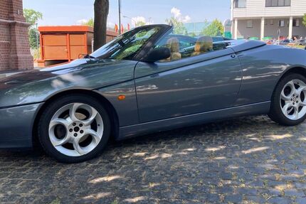 Alfa Romeo Spider 200.000 km 3.300 € Wedemark 30900