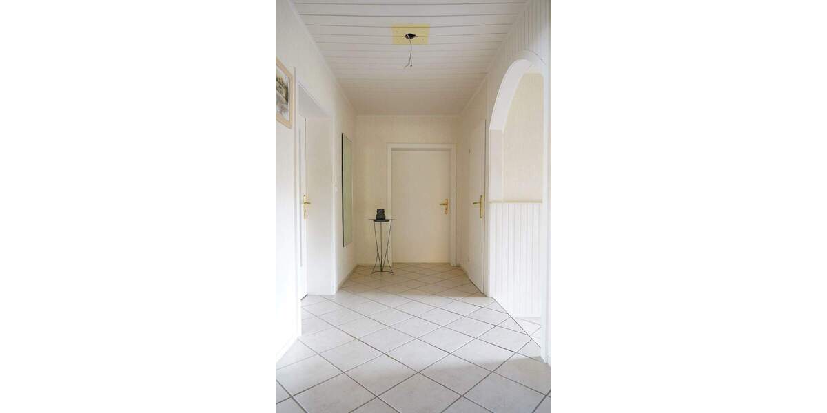 Etagenwohnung Edemissen Wipshausen - 3 Zimmer, 108 m&sup2;, 85.000&euro; | Angebot:23833411