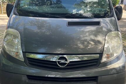 Opel Vivaro 286.000 km 5.200 &euro; München 85586