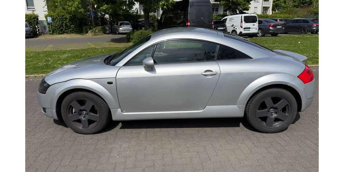 Audi TT 235.570 km 3.900 &euro; Fröndenberg 58730