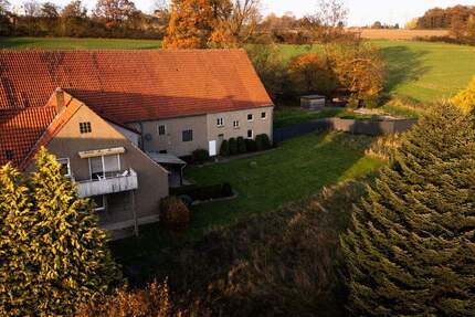 Einzigartige Investmentchance: Zweifamilienhaus mit Gewerbeeinheit und großem Entwicklungspotenzial 6 zimmer