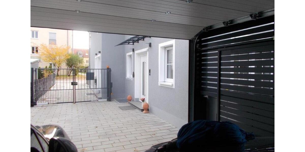 Doppelhaushälfte Gilching - 7 Zimmer, 137 m&sup2;, 2.750&euro; | Angebot:24889916