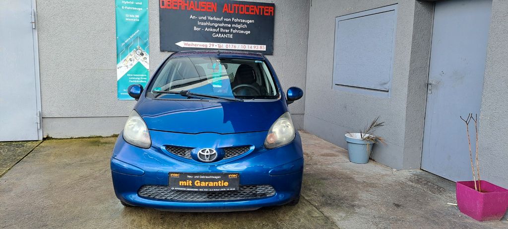 Toyota Aygo (X) 119.000 km 2.899 € Oberhausen-Rheinhausen 68794
