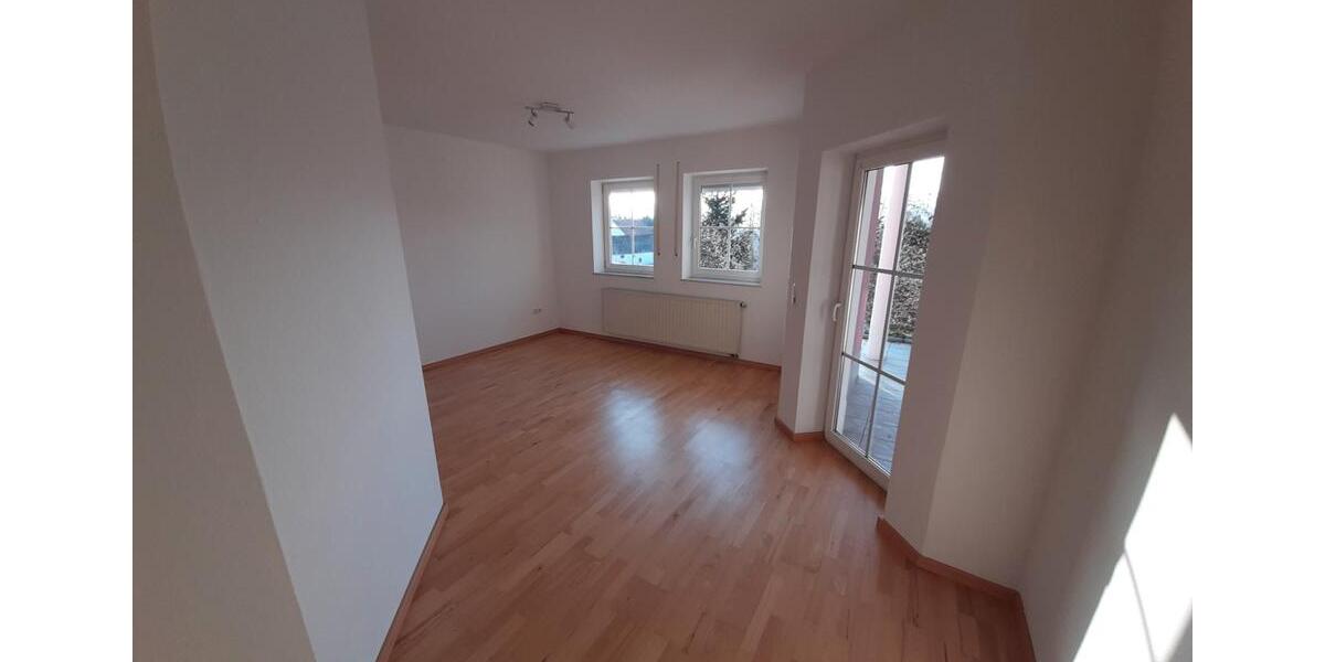 Erdgeschoßwohnung Schönberg - 2.5 Zimmer, 105 m&sup2;, 650&euro; | Angebot:26422219