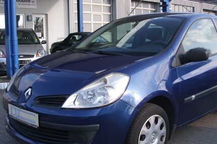 Renault Clio 184.469 km 2.950 &euro; Kiel 24145