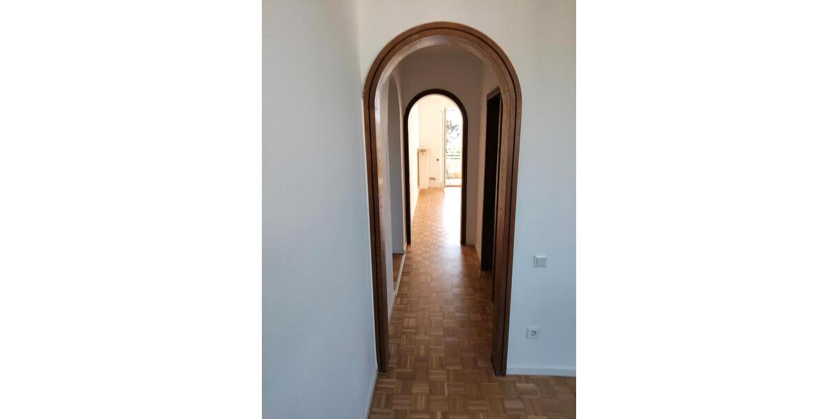 Dachgeschoßwohnung Hilden - 3 Zimmer, 120 m&sup2;, 1.900&euro; | Angebot:26336396