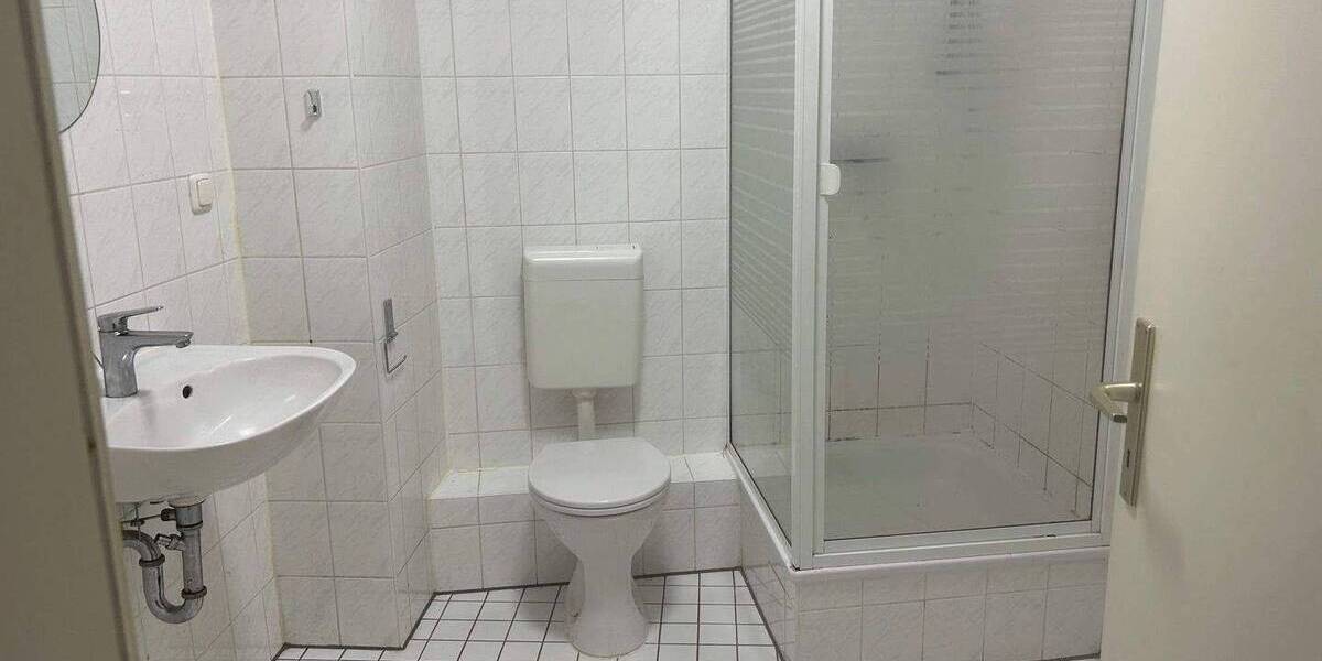 Etagenwohnung Halle (Saale) Innenstadt - 2 Zimmer, 52 m&sup2;, 472&euro; | Angebot:26891628