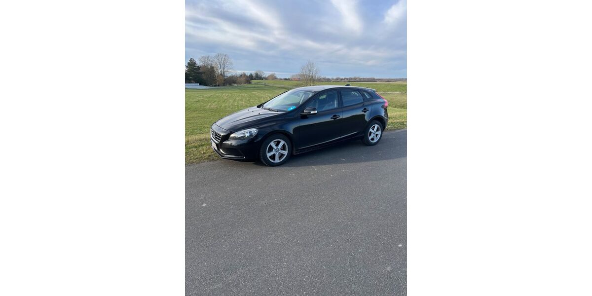 Volvo V40 152.000 km 11.000 &euro; Bleckede 21354