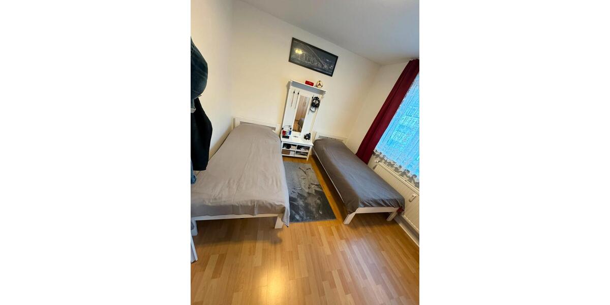 Etagenwohnung Kiel Gaarden-Ost - 3 Zimmer, 63 m&sup2;, 165.000&euro; | Angebot:27098574