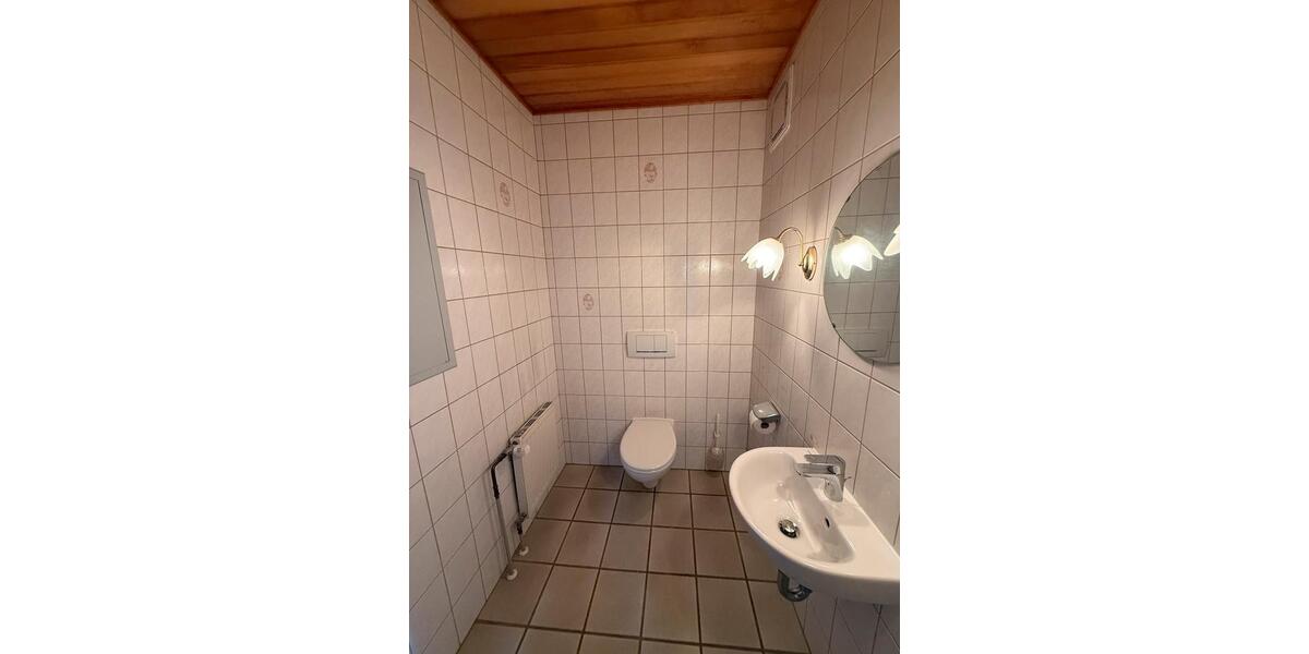 Doppelhaushälfte Isen - 4 Zimmer, 160 m&sup2;, 1.900&euro; | Angebot:25414681