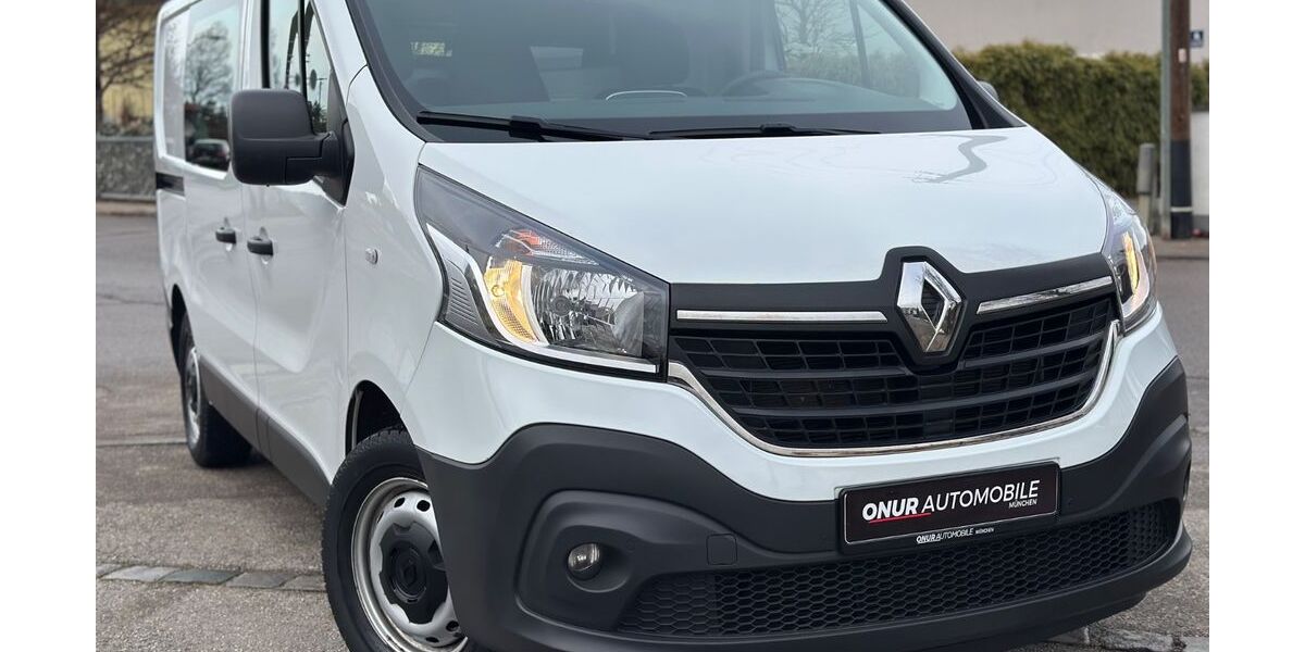 Renault Trafic 83.500 km 18.950 &euro; München 81245