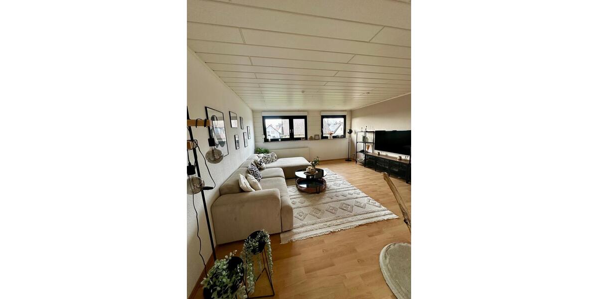 Dachgeschoßwohnung Wachtberg - 4 Zimmer, 106 m&sup2;, 990&euro; | Angebot:26326976