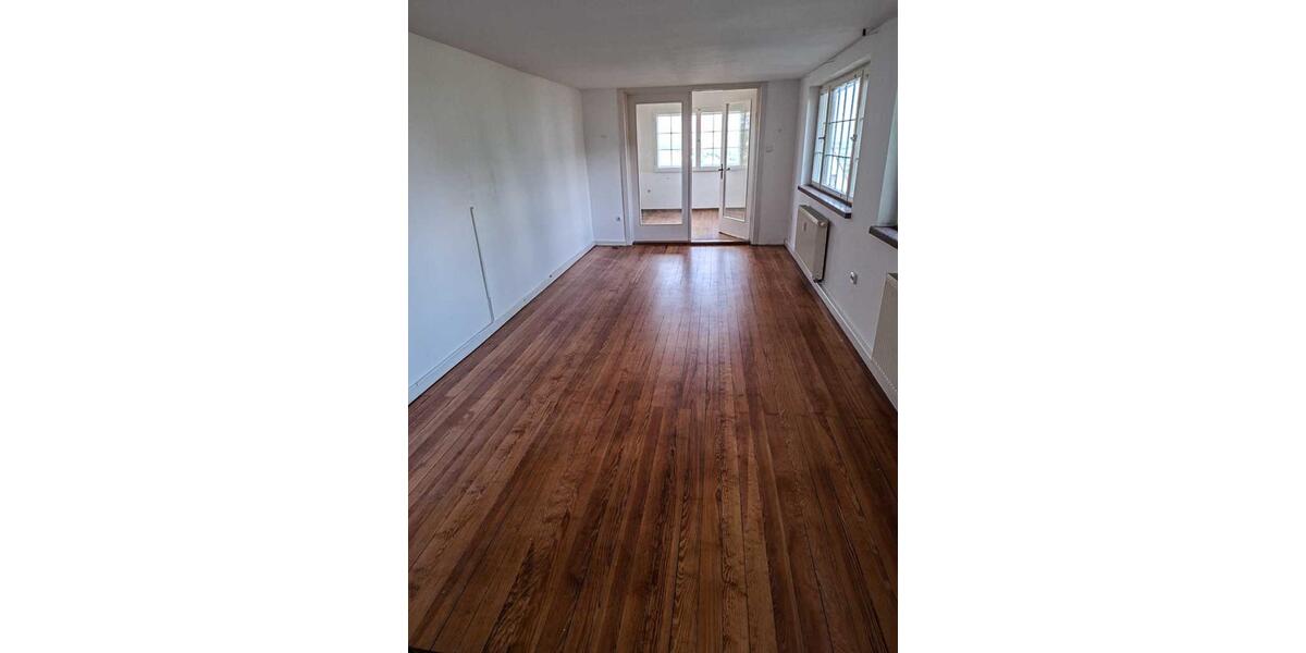 Helle ruhige Terrassenwohnung mit Charme 10 km von Ulm 4 zimmer