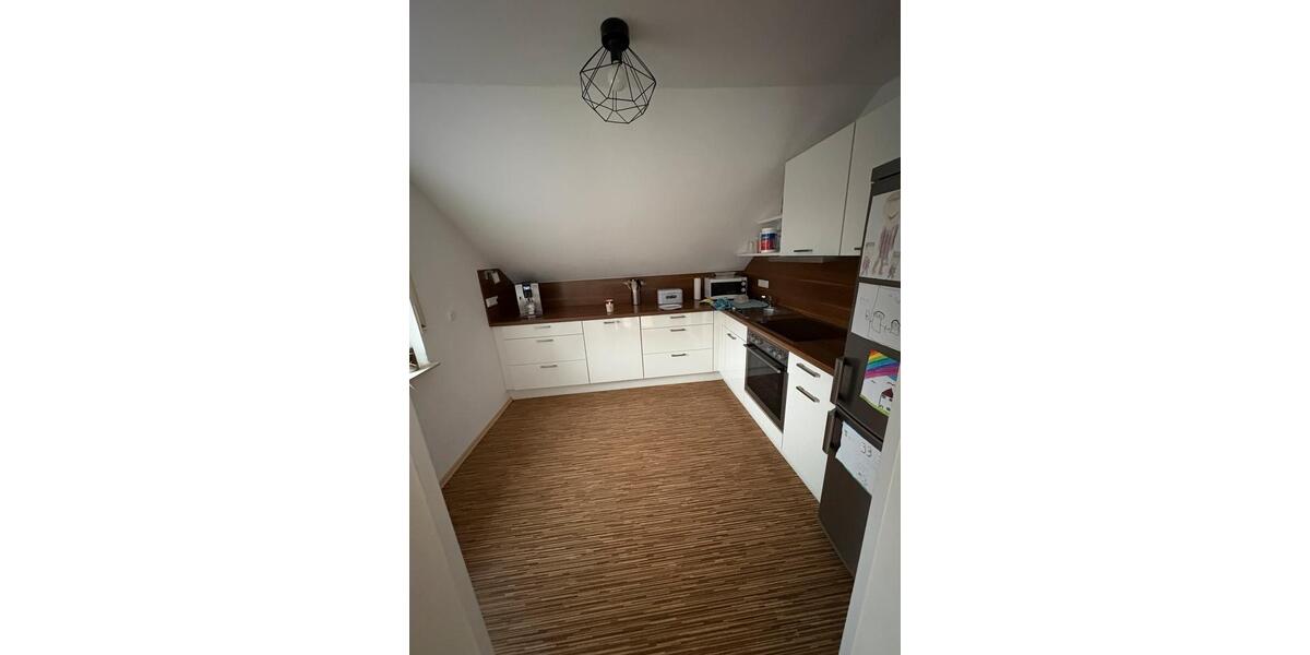 Dachgeschoßwohnung Memmelsdorf - 3 Zimmer, 72 m&sup2;, 215.000&euro; | Angebot:27114703