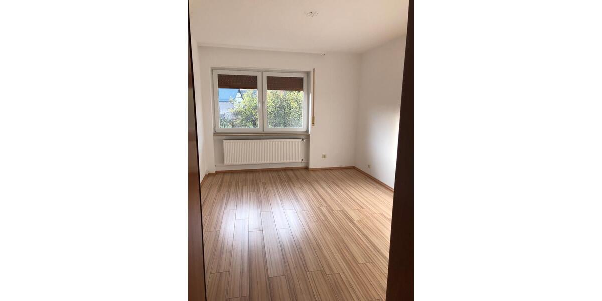Etagenwohnung Hardheim - 4 Zimmer, 105 m&sup2;, 650&euro; | Angebot:26335060