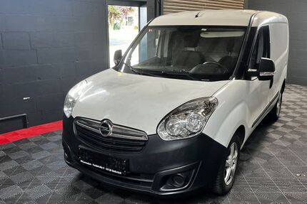 Opel Combo 143.000 km 6.590 € Delbrück 33129