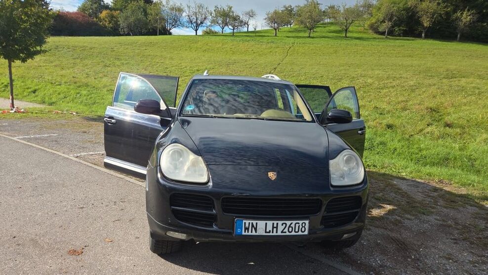 Porsche Cayenne 223.892 km 4.000 € Korb 71404