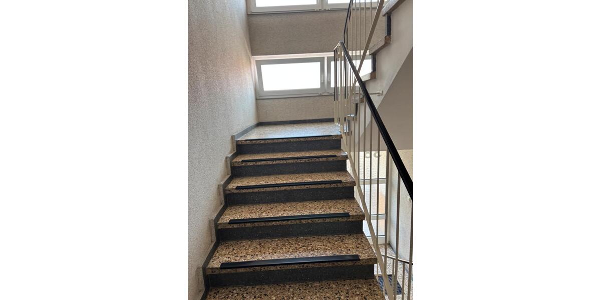 Etagenwohnung Garbsen - 2 Zimmer, 71 m&sup2;, 210.000&euro; | Angebot:25511825