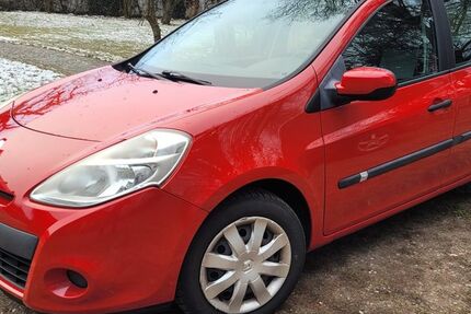 Renault Clio 111.746 km 4.500 &euro; Kumhausen 84036