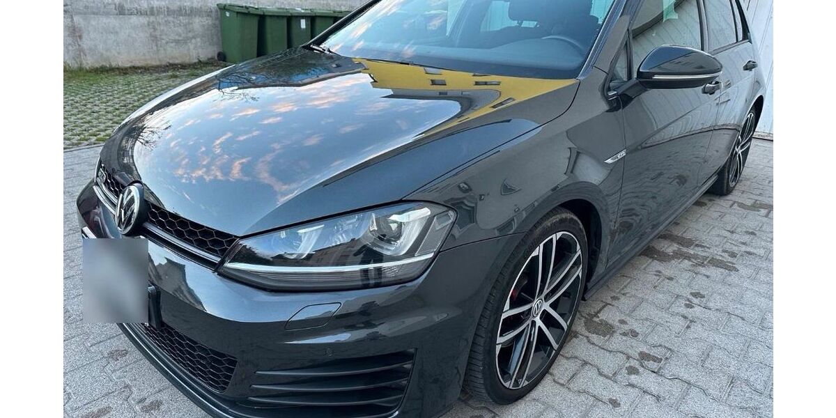 VW Golf 180.000 km 14.490 &euro; Mühlacker 75417