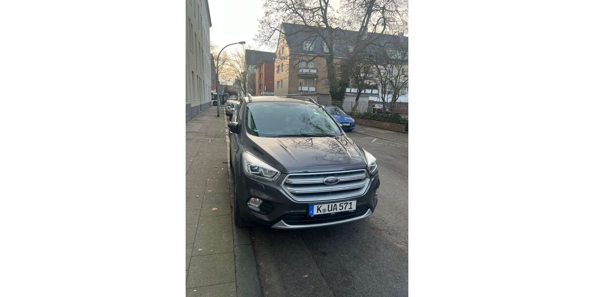 Ford Kuga 71.000 km 11.600 &euro; köln 51107