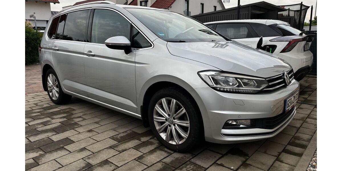 VW Touran 139.000 km 14.000 &euro; Hördt 76771