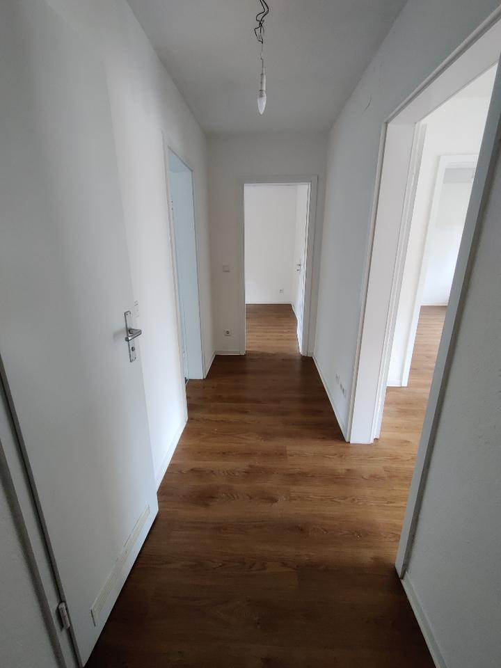 Schöne 3-Zimmer Wohnung mit großem Balkon! zimmer