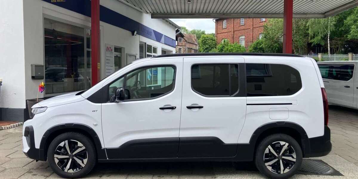 Peugeot Rifter 4.850 km 31.990 &euro; Warstein - Westendorf 59581