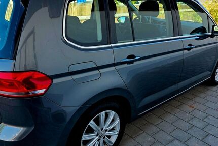 VW Touran 149.200 km 14.850 &euro; Aying 85653