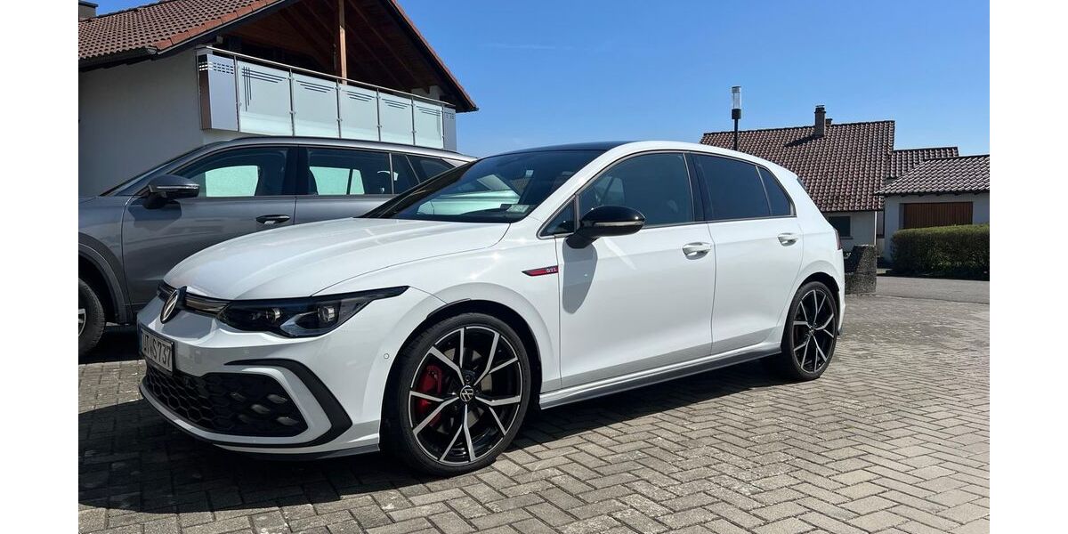 VW Golf 25.300 km 29.900 &euro; Aldingen 78554