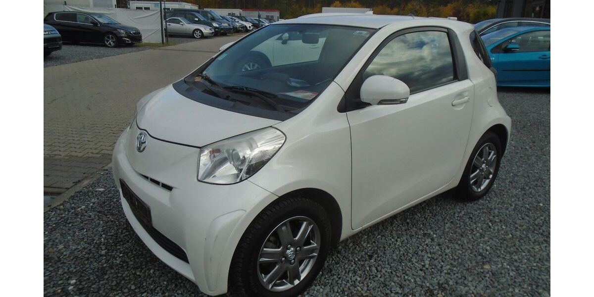 Toyota IQ 108.000 km 4.450 &euro; Wildau 15745