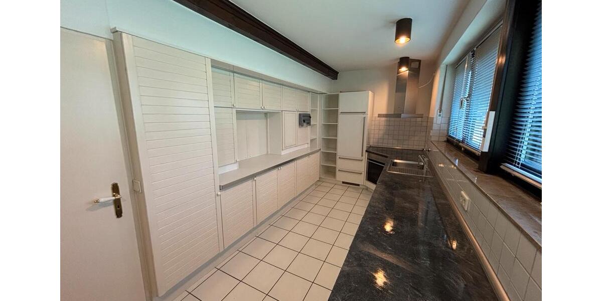 Bungalow Mönchengladbach West - 6 Zimmer, 320 m&sup2;, 655.000&euro; | Angebot:26993121