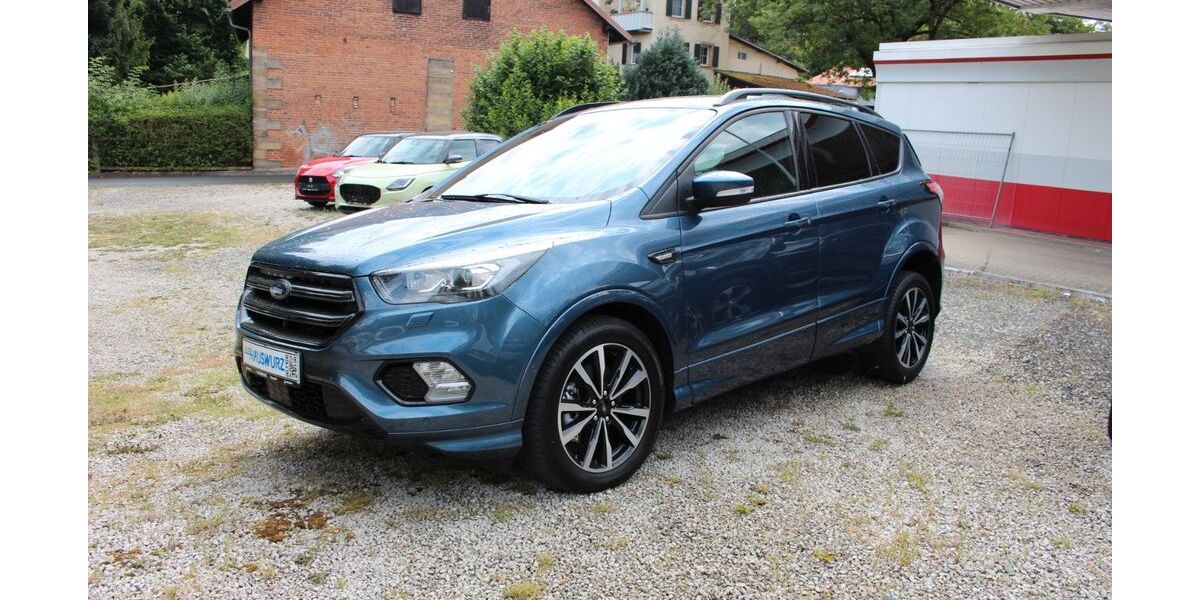 Ford Kuga 98.000 km 17.990 &euro; Bayreuth 95448