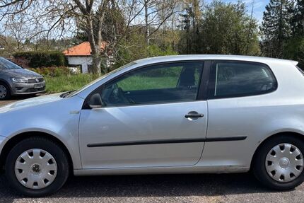 VW Golf 240.000 km 1.490 &euro; Aschaffenburg 63741