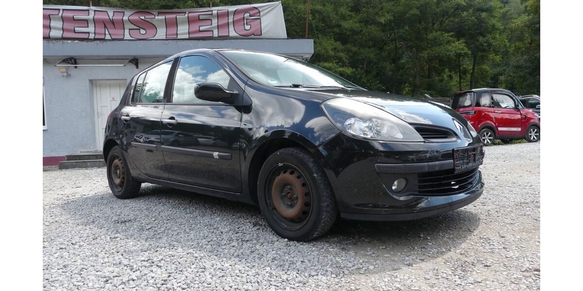 Renault Clio 195.100 km 990 &euro; ALTENSTEIG 72213