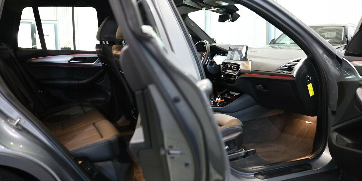 BMW X3 xDrive 30e INNOVATION LASER, HEAD-UP, MEMORY 52.000 km 37.993 &euro; Hamm 59077
