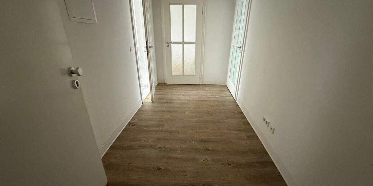 Zimmer Chemnitz Sonnenberg - 2 Zimmer, 67 m&sup2;, 330&euro; | Angebot:25985408