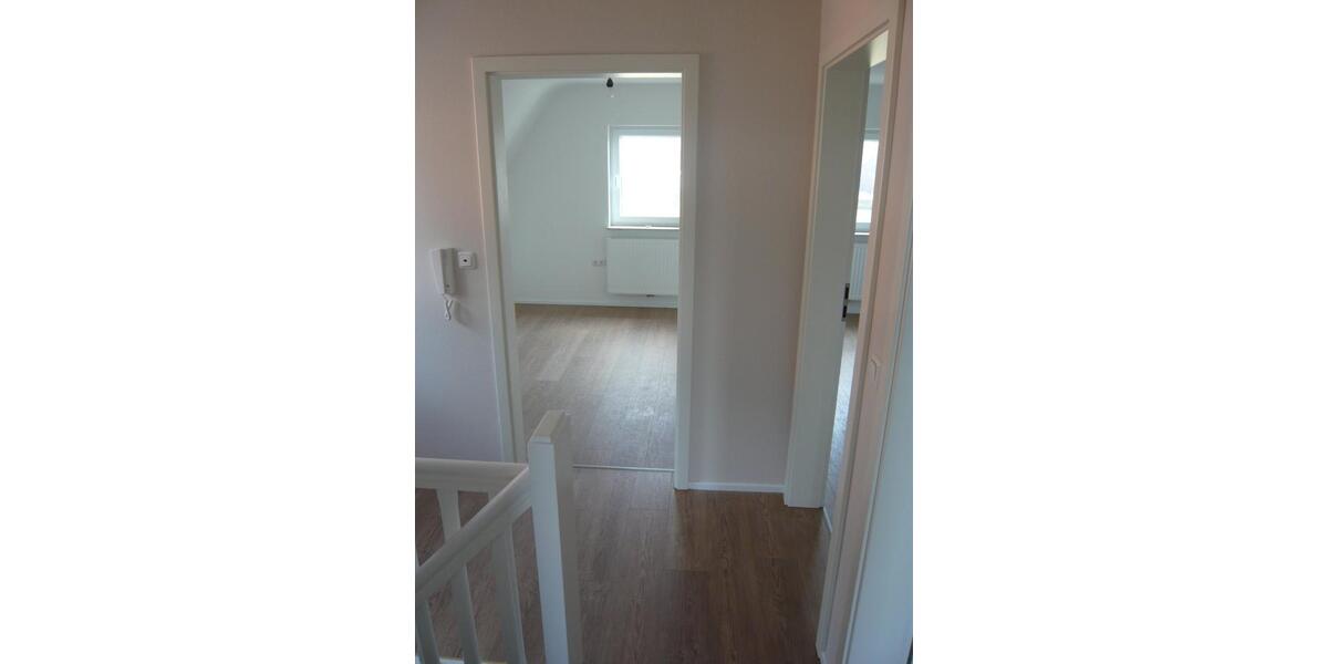 Einfamilienhaus Prosselsheim - 6 Zimmer, 98 m&sup2;, 1.000&euro; | Angebot:25419692