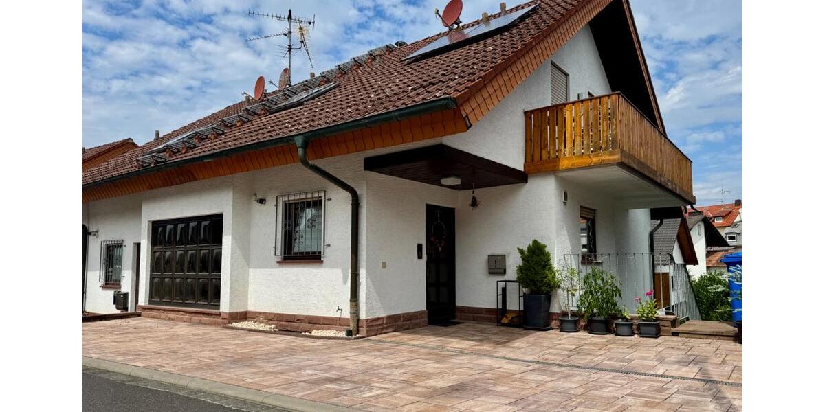 Maisonettewohnung mit Haus-im-Haus-Charakter 3.5 zimmer