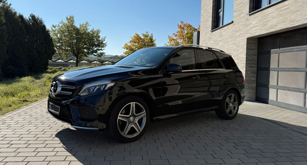 Mercedes-Benz GLE 400 97.480 km 35.900 € Weissach im Tal 71554