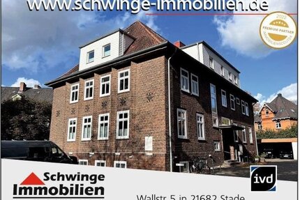 SCHWINGE ImmobilieN Stade: Dachgeschoßwohnung über 2 Etagen Innenstadt Stade zu verkaufen.