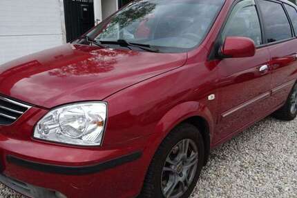 Kia Carens 184.000 km 1.100 &euro; Landshut 84030