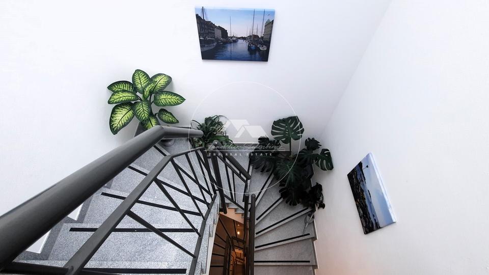 Doppelhaushälfte Parsberg - 6 Zimmer, 140 m&sup2;, 1.800&euro; | Angebot:26141182