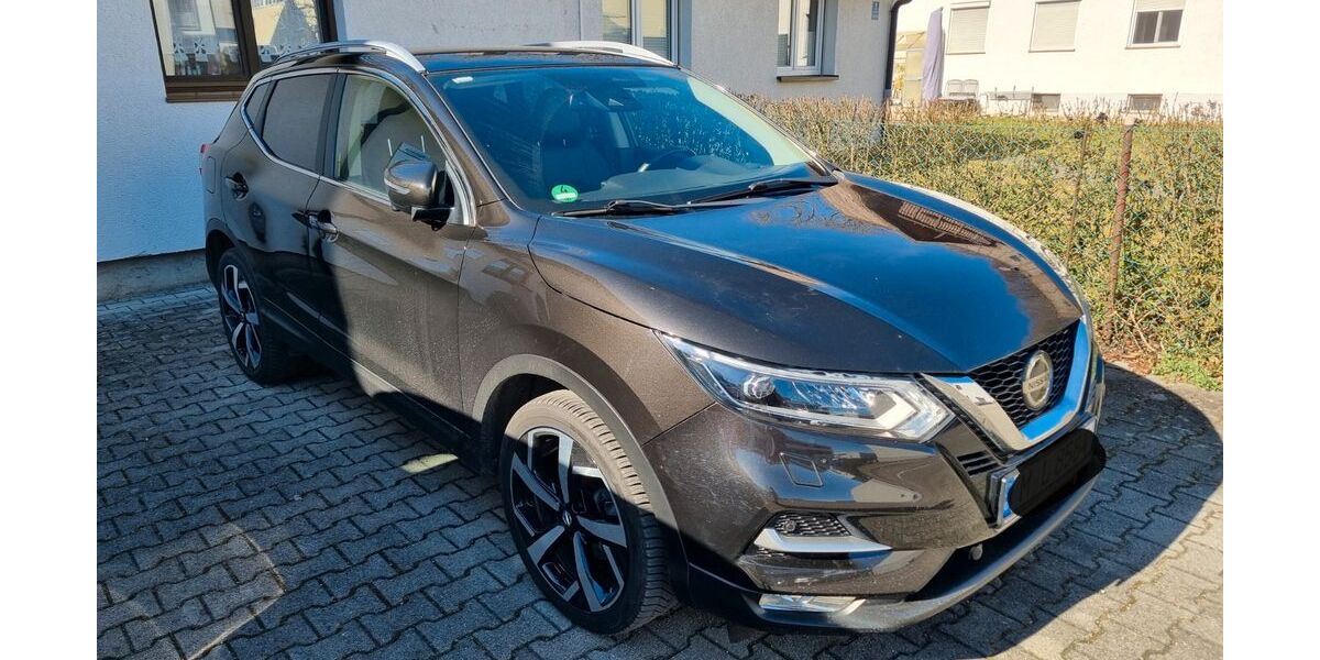 Nissan Qashqai 102.000 km 16.100 &euro; Gräfelfing 82166
