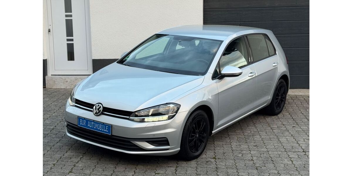 VW Golf 79.000 km 12.970 &euro; Burbach 57299
