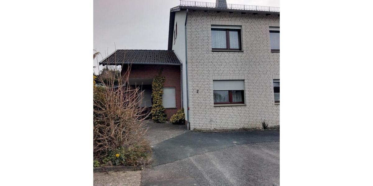 Doppelhaushälfte Brakel - 5 Zimmer, 160 m&sup2;, 184.000&euro; | Angebot:25611965