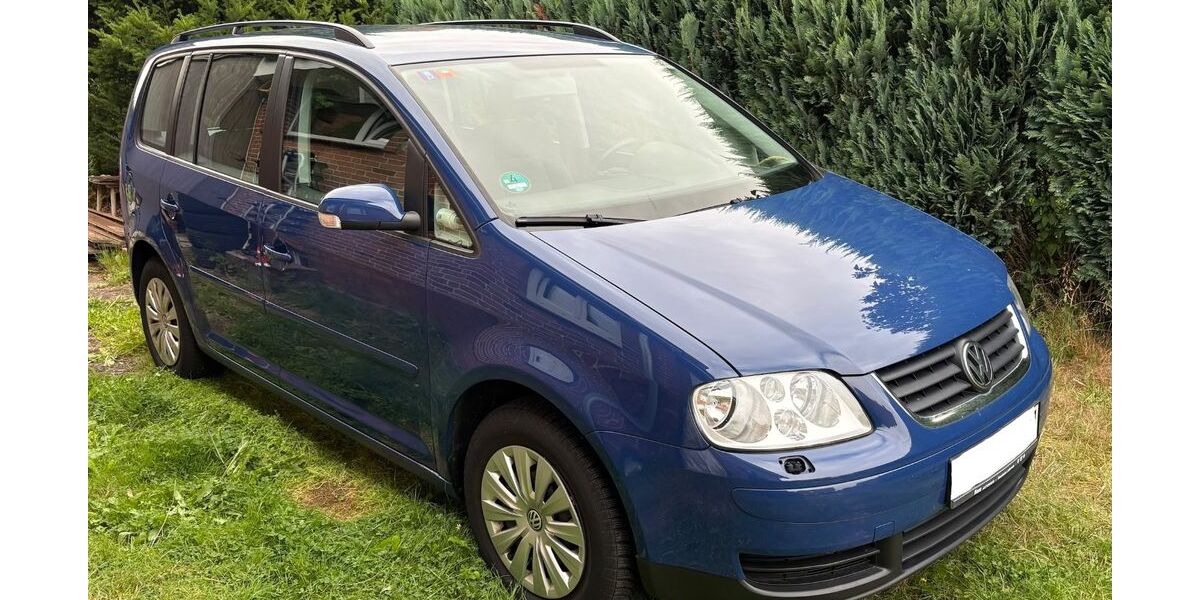 VW Touran 254.000 km 2.499 &euro; Bargteheide 22941