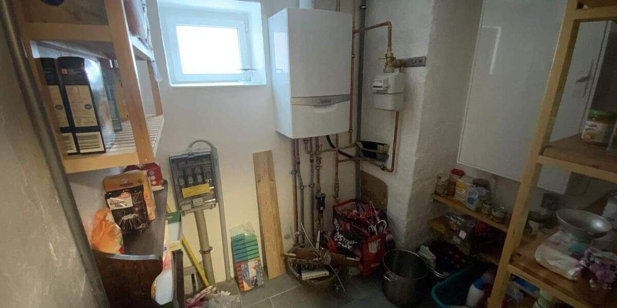 Bauernhaus, Landhaus Allendorf Aschau - 6 Zimmer, 244 m&sup2;, 250.000&euro; | Angebot:25670805