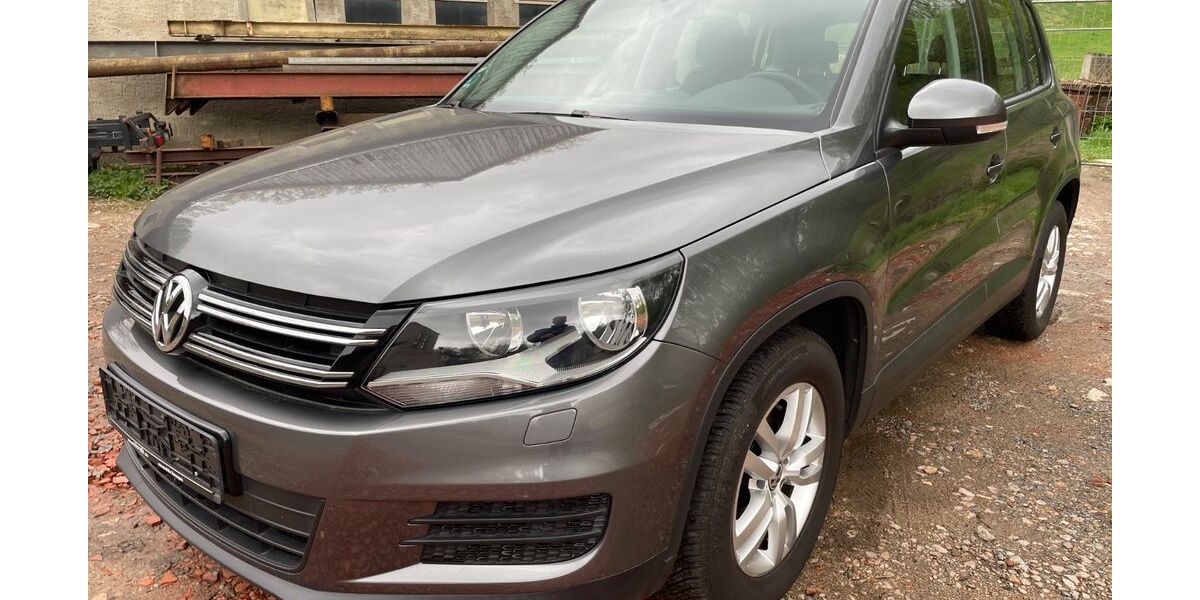 VW Tiguan 129.000 km 7.500 &euro; Reinsberg 09629