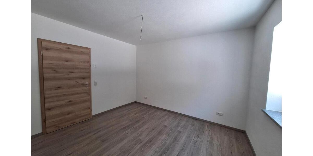 Erdgeschoßwohnung Teisnach - 1 Zimmer, 76 m&sup2;, 736&euro; | Angebot:26414637